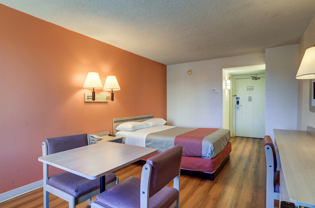 Motel 6 Greenwood Village CO Denver South Tech Center - photo 16