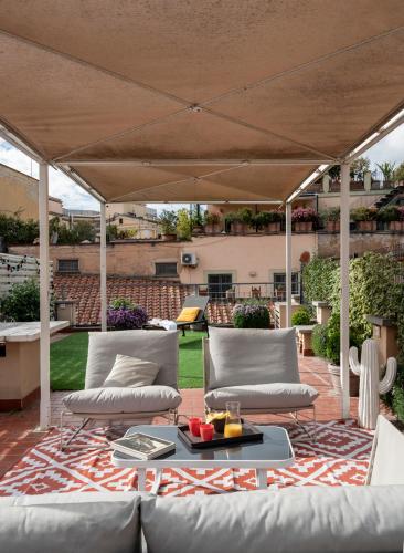 Trevi Luxury Terrace — 4-Star Luxury Hotel in Rome, Italy