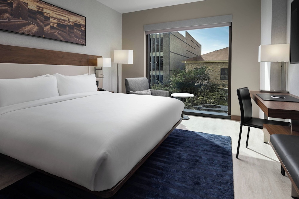 AC Hotel Austin University - photo 21