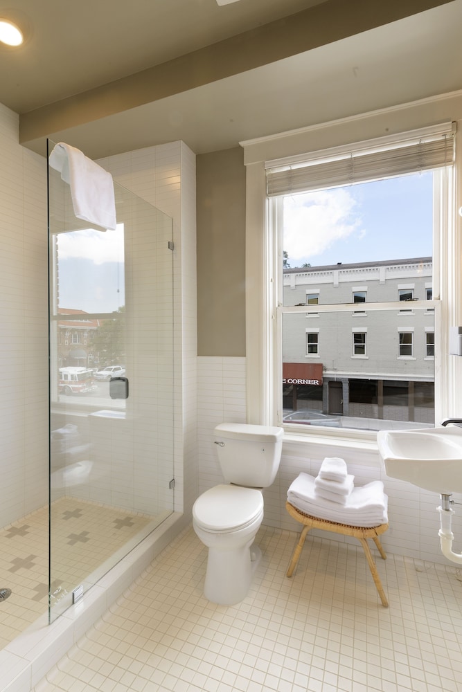 The Jesse Hotel & Bar - photo 36