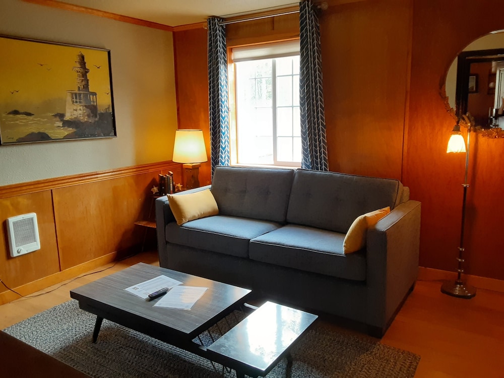Anchor Inn Resort - photo 40