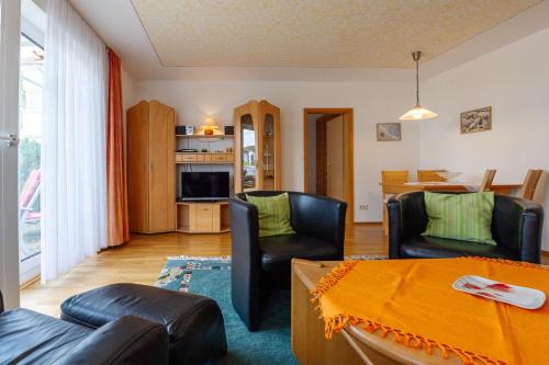 Haus Granitzblick in Sellin WG06 mit kleiner Terrasse — 4-Star Luxury Hotel in Ostseebad Sellin, Germany