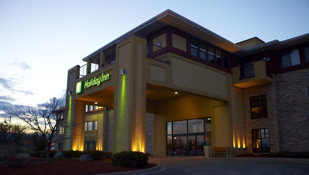 Holiday Inn Pewaukee Milwaukee West by IHG - photo 29