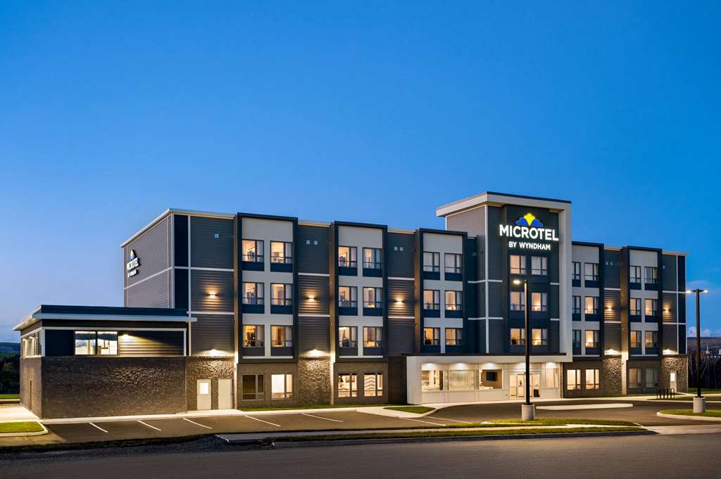 Microtel Inn & Suites by Wyndham Antigonish — hotel in Antigonish