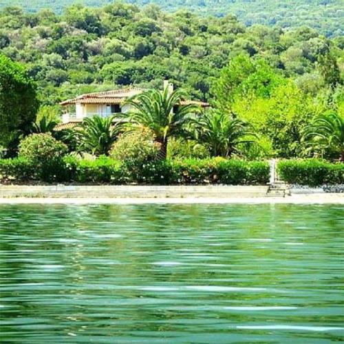 Villa Porto Matzavino — 4-Star Luxury Hotel in Vonitsa, Greece