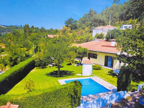 Quintihna Das Tres Horas à Godinhacos Vila Verde — 4-Star Luxury Hotel in Vila Verde, Portugal
