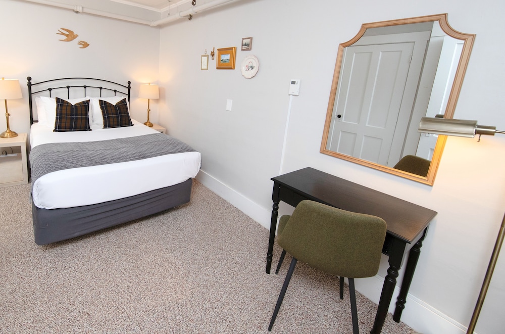 The New London Inn - photo 40