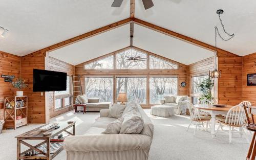 Starcross Summit Sunny spaces gorgeous views in Jasper, United States