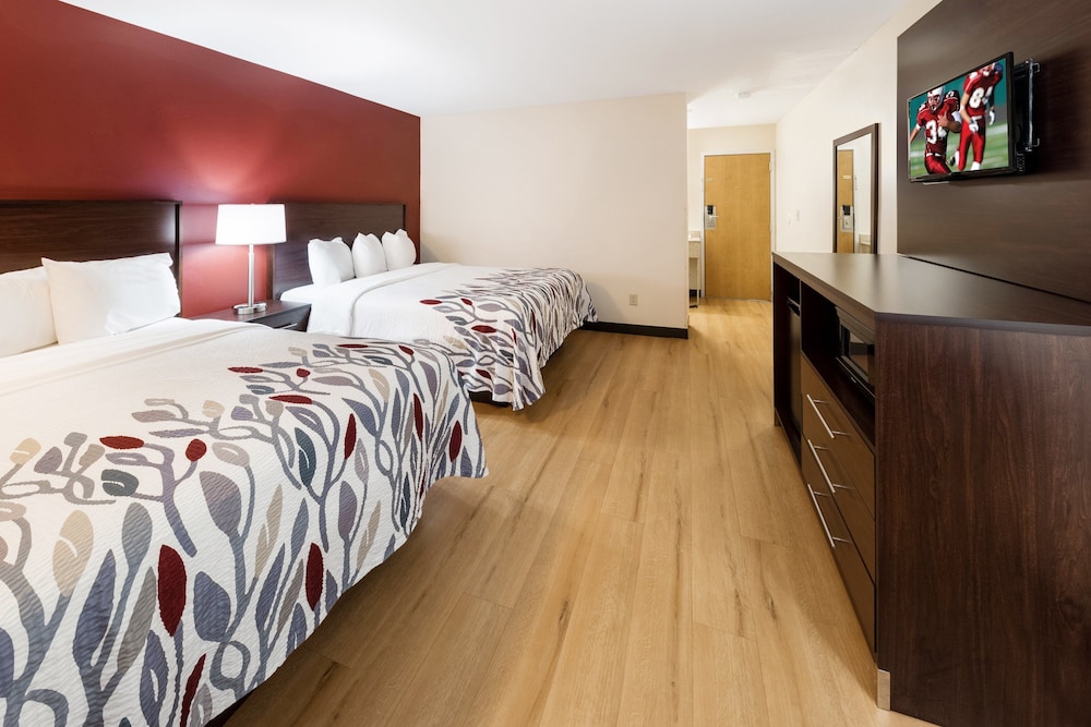Red Roof Inn Fort Wayne - photo 6