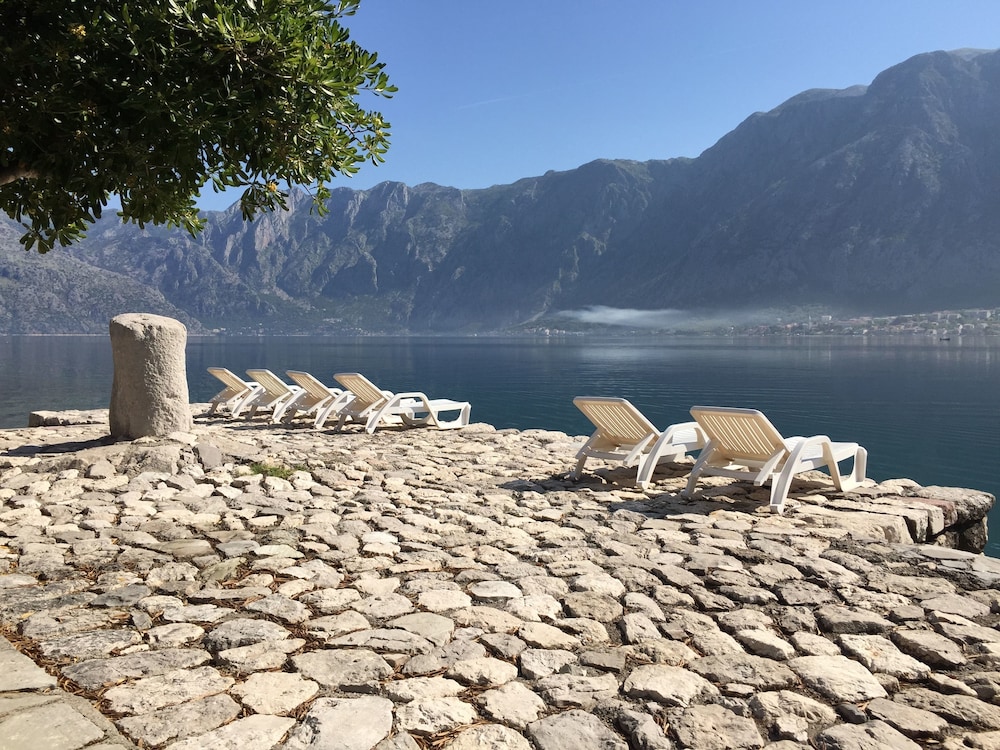 Villa Mariner — 4-Star Luxury Hotel in Kotor, Montenegro