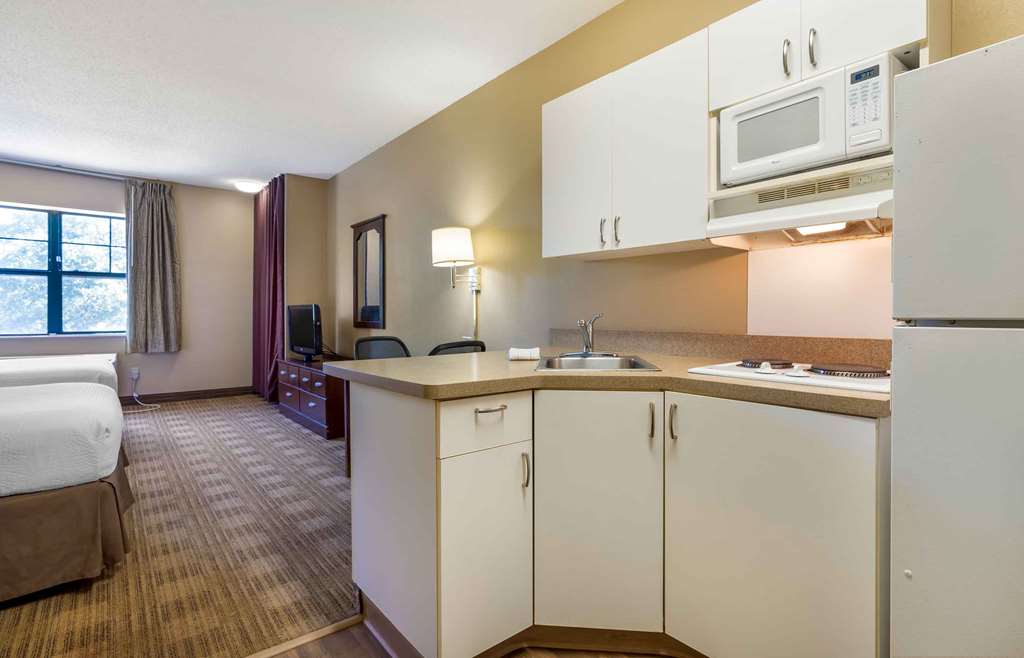 Extended Stay America Select Suites Fayetteville Springdale - photo 22