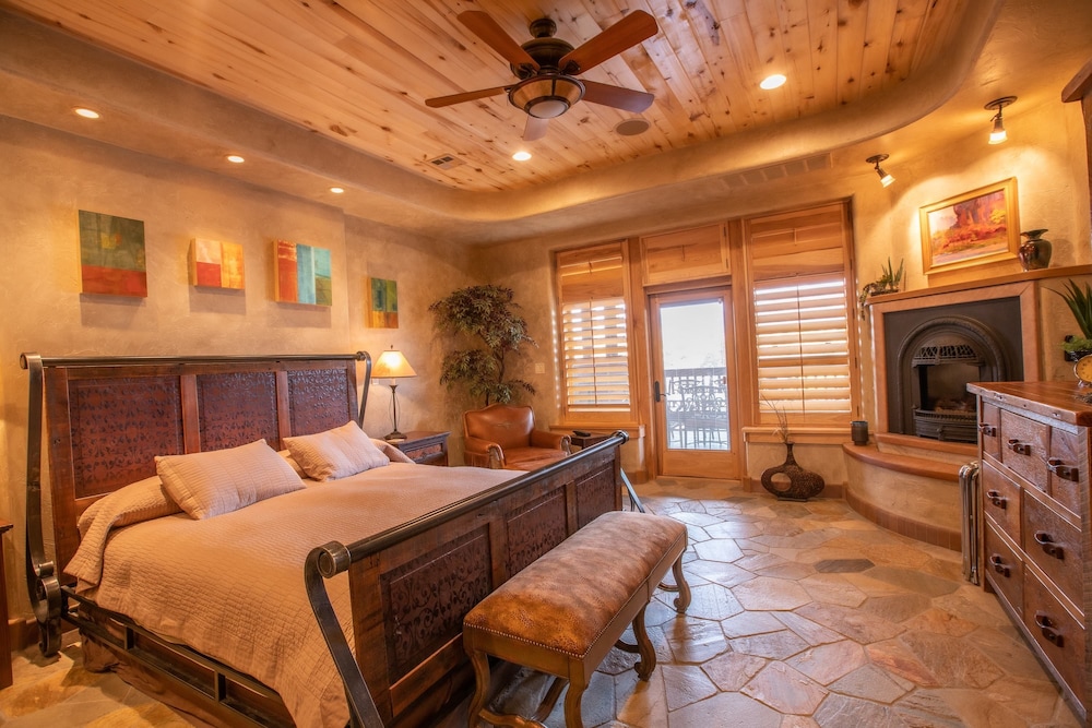 Cougar Ridge Resort LLC - photo 23
