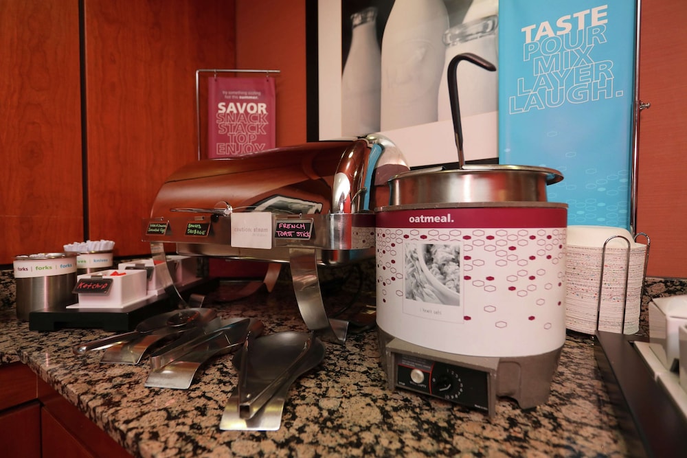 Hampton Inn Batavia - photo 29