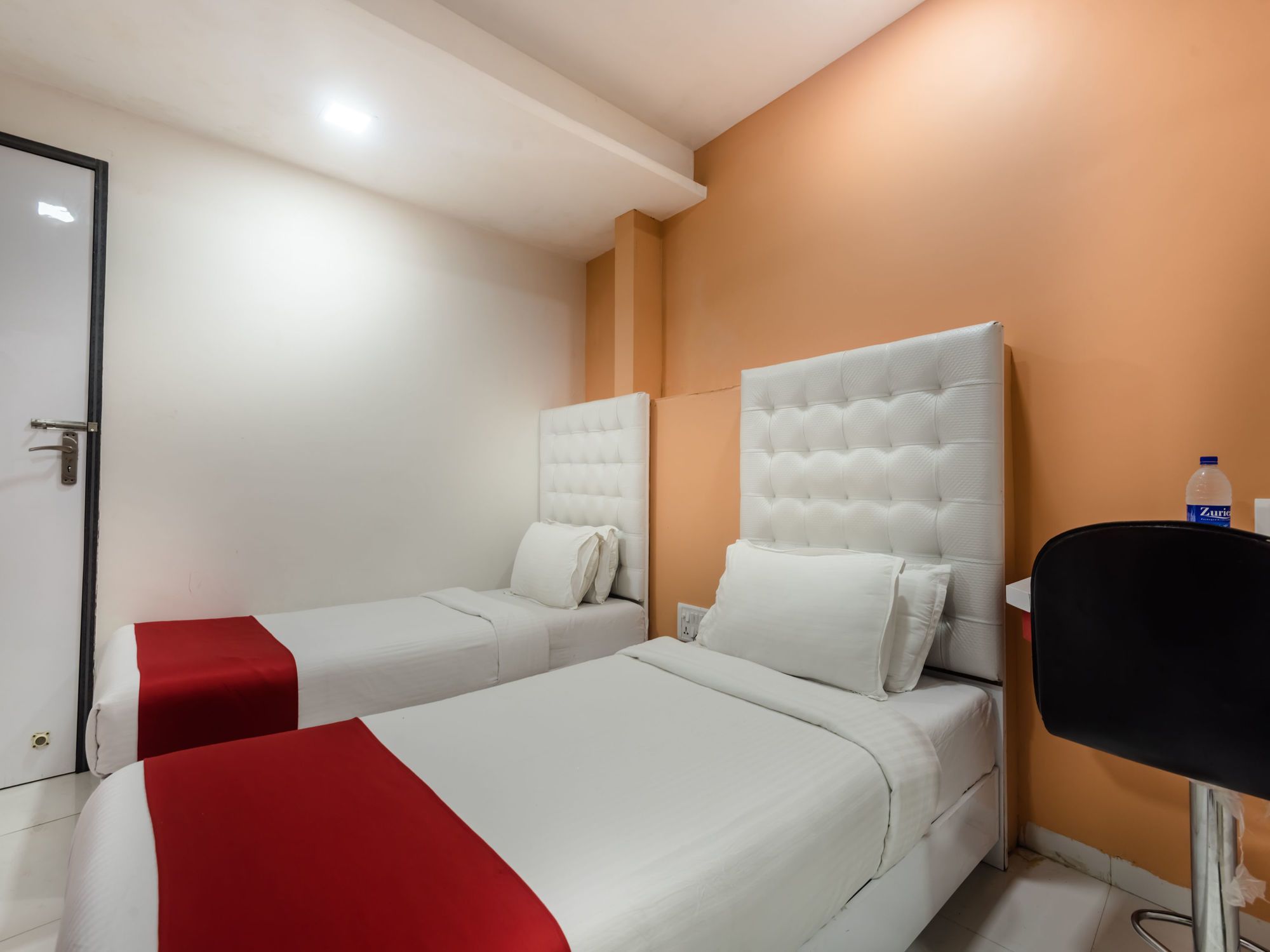 Oyo 7407 Hotel Blue Sea