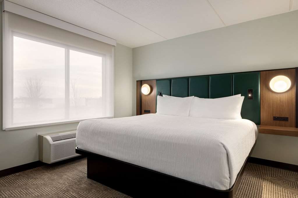 Wingate by Wyndham Green Bay Airport - photo 31