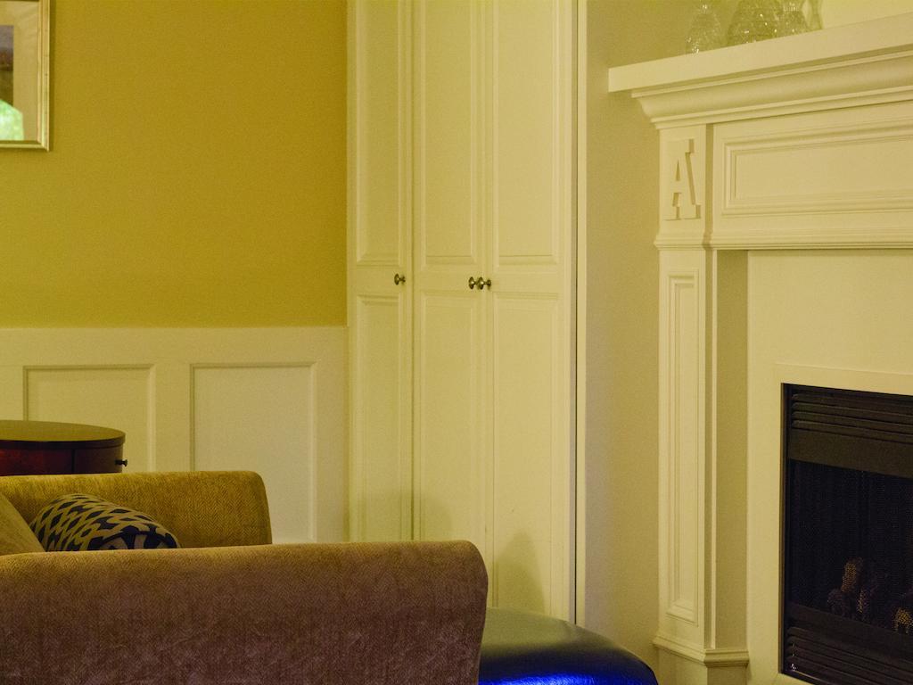 University Inn - photo 9