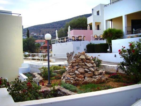 Blue Sky Hotel Apartments in Tolon, Greece