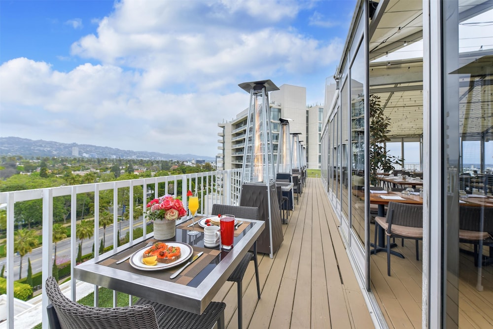 The Beverly Hilton - photo 83
