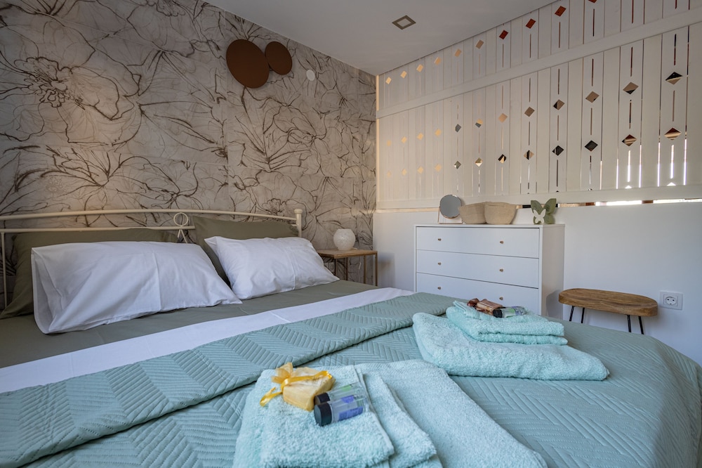 Beachfronthouse in Aegina — Aegina — photo 4