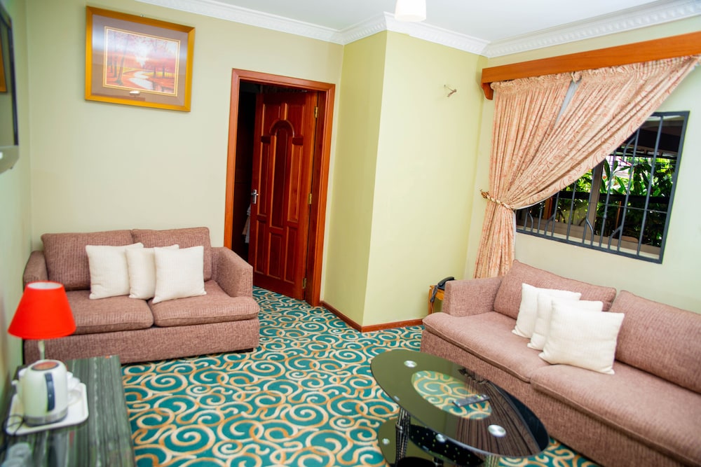 Lush Garden Hotel — Arusha — photo 4
