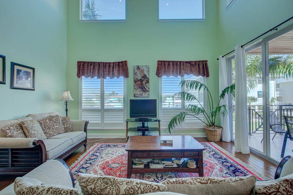 Anna Maria Island Beach Palace - photo 21