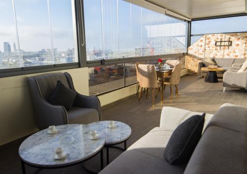 C104 Luxurious Penthouse with Incredible Sea View — 4-Star Luxury Hotel in Casablanca, Morocco