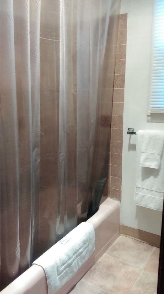 The Sage Motel - photo 14