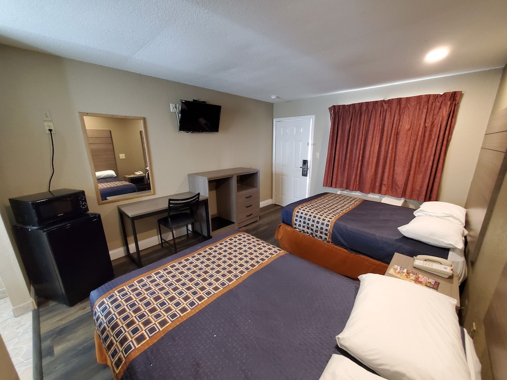 Rodeway Inn Downtown - photo 10