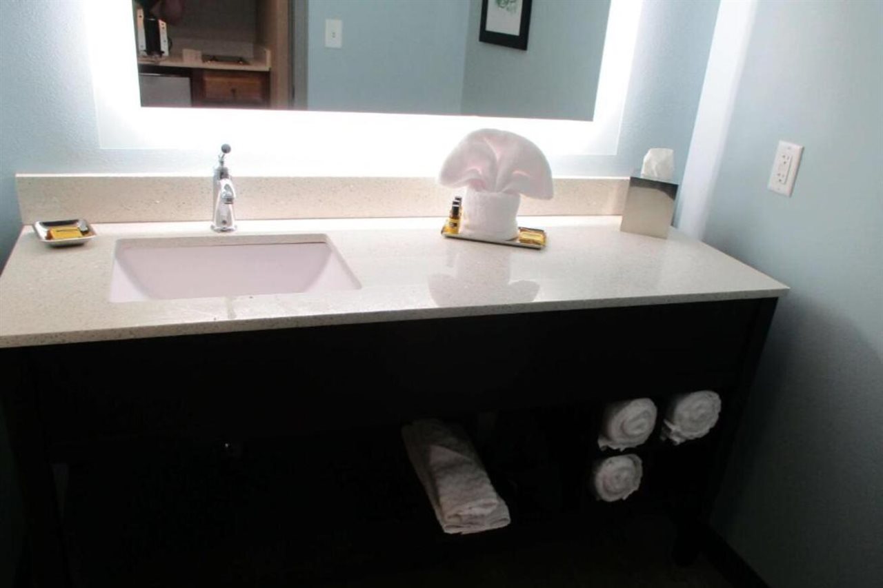Best Western Plus Executive Residency Marion - photo 5