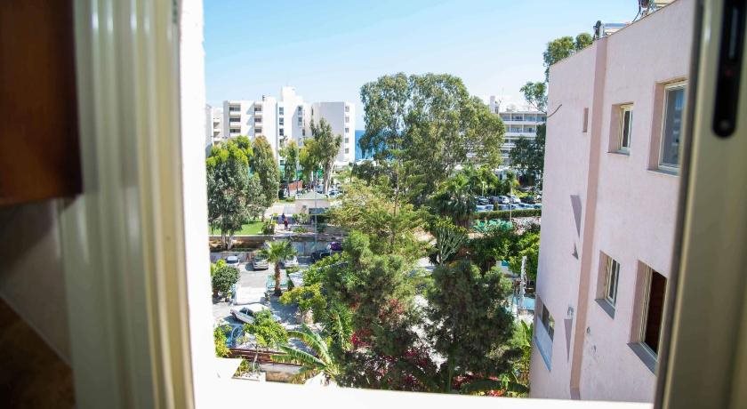 Chrysanthos Boutique Apartments