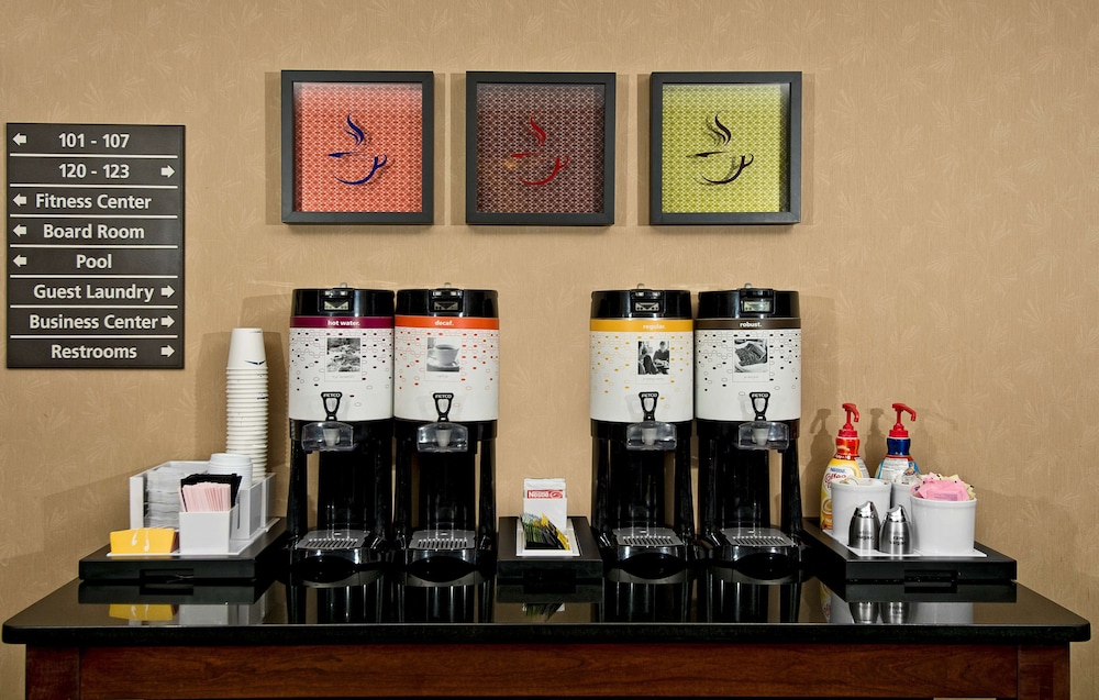 Hampton Inn Statesville - photo 59