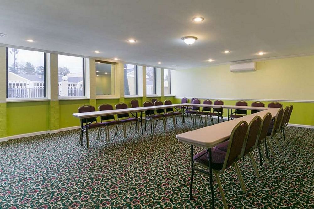 Rodeway Inn & Suites Enterprise - photo 19