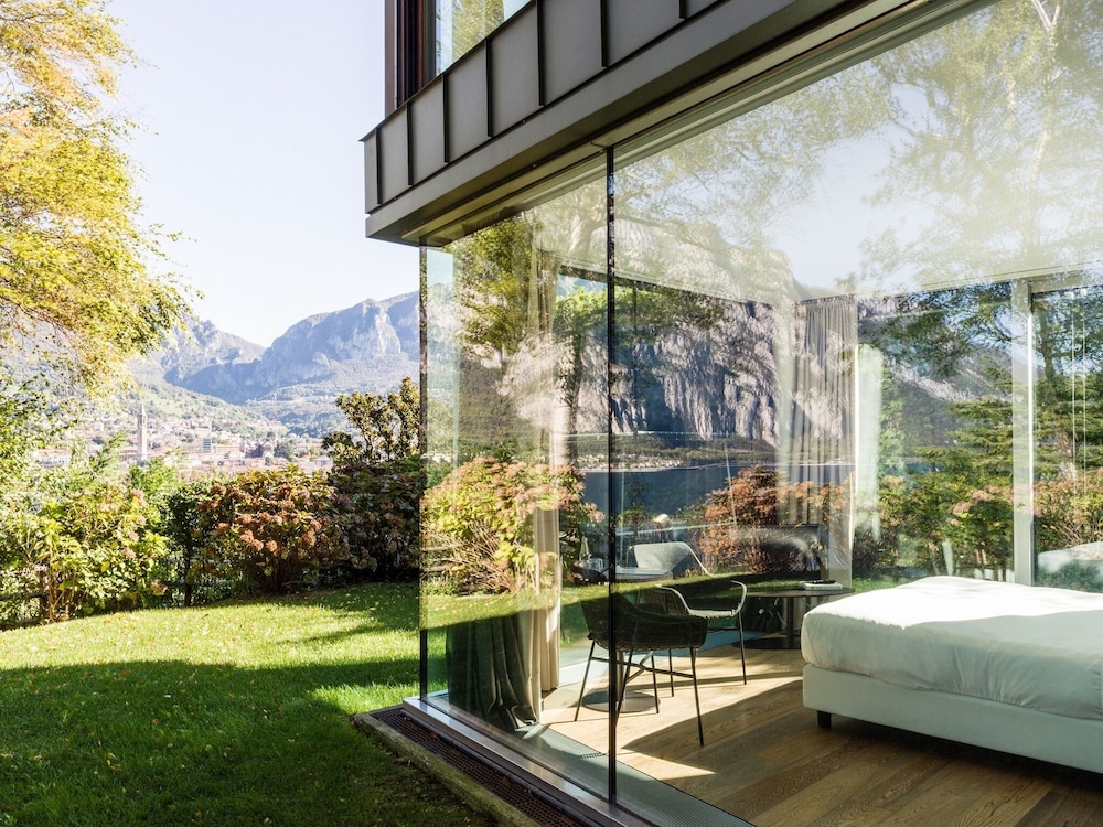 Casa sull'Albero — 4-Star Luxury Hotel in Malgrate, Italy