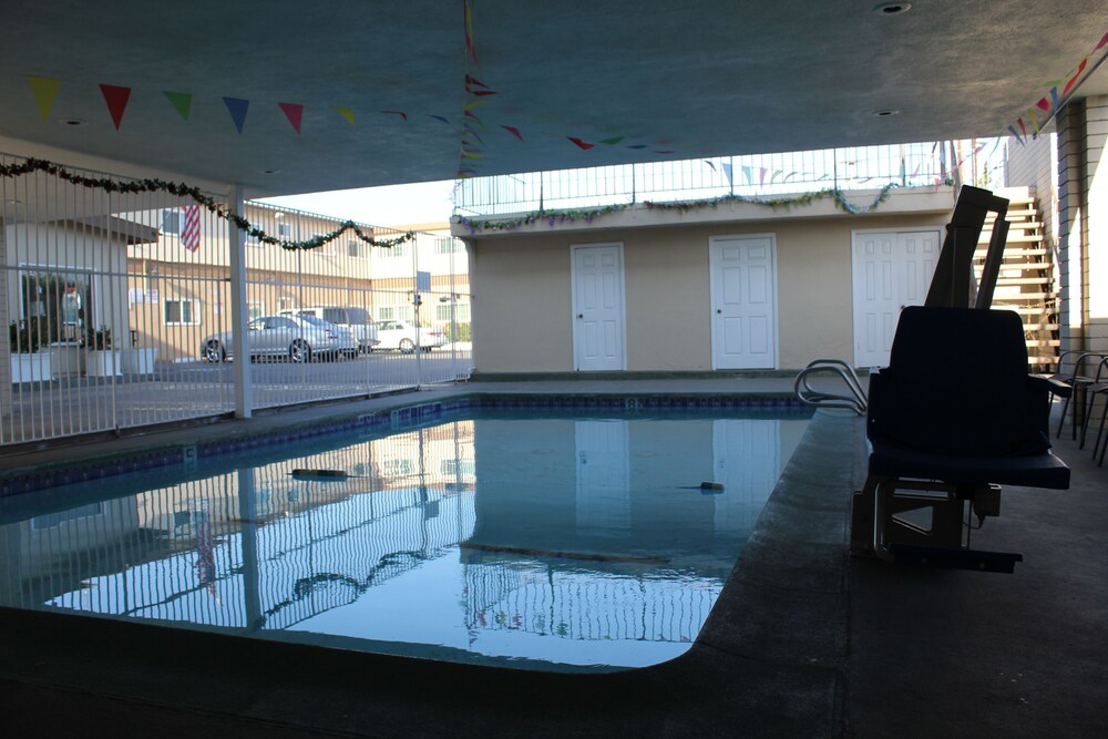 Grand Inn - photo 23