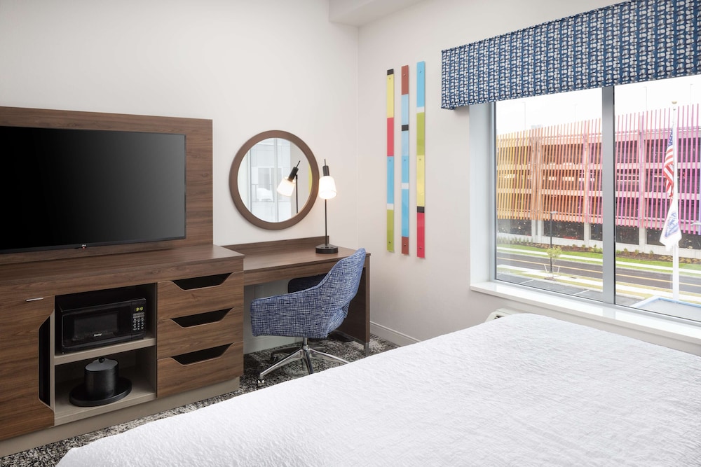Hampton Inn & Suites by Hilton Rochester Downtown - photo 12