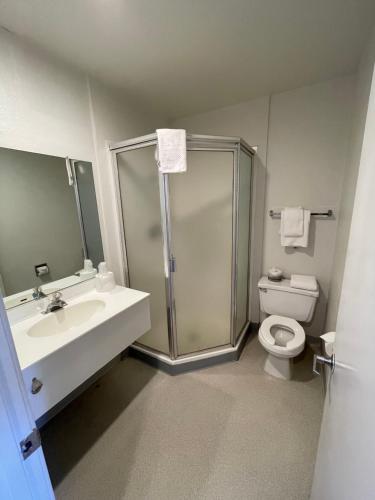 Budget Inn Yakima - photo 33