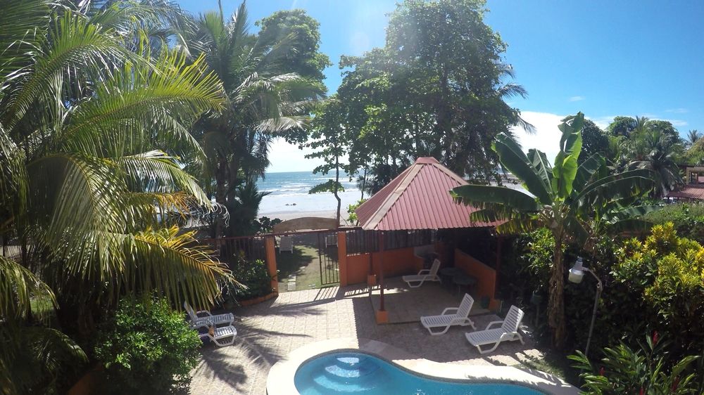 Hotel La Dolce Vita - carbon neutral hotel in Parrita