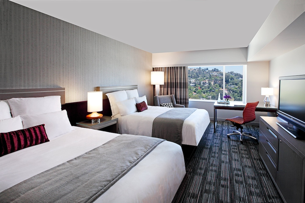 Loews Hollywood Hotel - photo 15