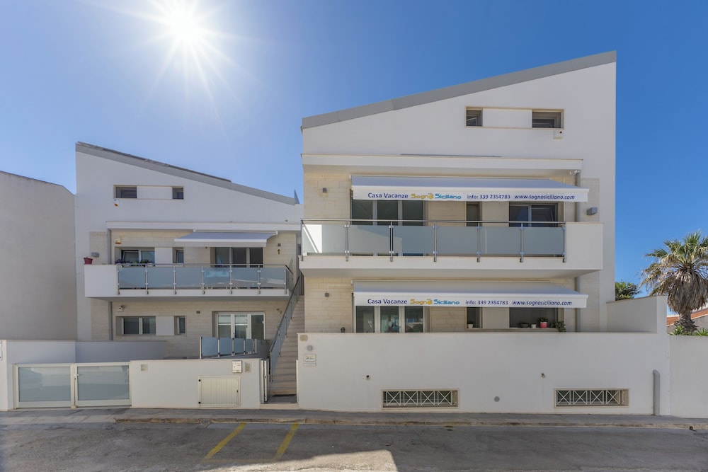 Casa Vacanze Sogno Siciliano — 4-Star Luxury Hotel in Santa Croce Camerina, Italy