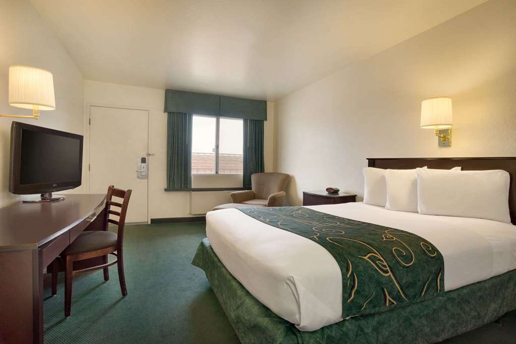 Travelodge by Wyndham Winslow - photo 8
