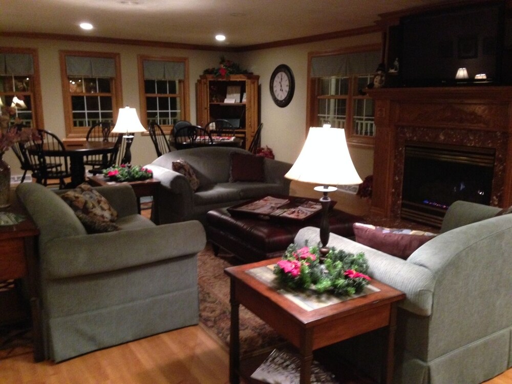 High Point Inn - photo 2