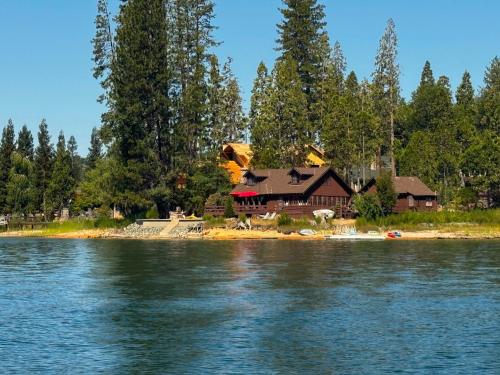 Wishon Lake Front Price Reduced 3day Min — hotel in Bass Lake