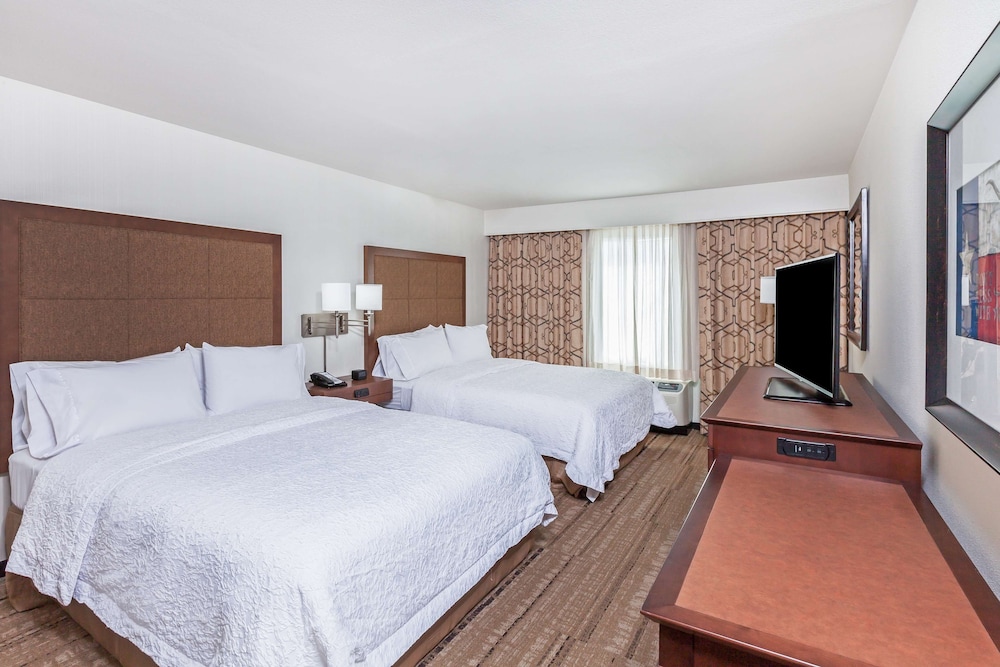 Hampton Inn & Suites Houston I 10 West Park Row - photo 8