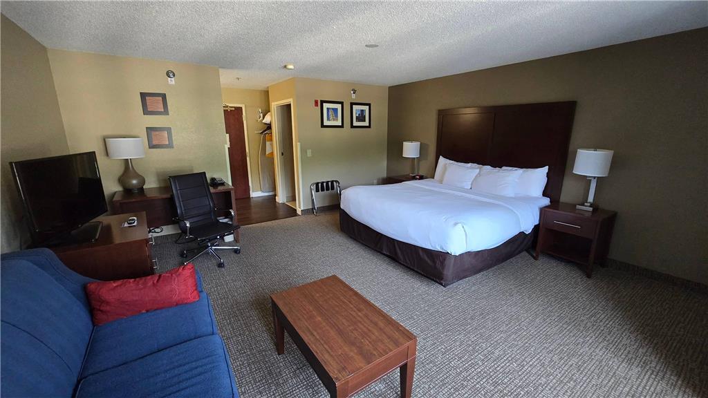 Comfort Inn & Suites Grafton Cedarburg - photo 17