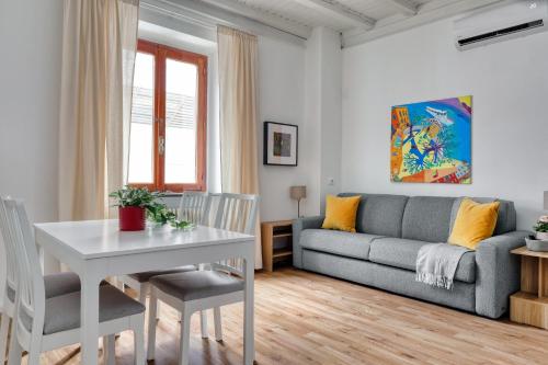 Niccolini Sarpi Food&Design Modern Apartment in Milan Chinatown — 4-Star Luxury Hotel in Milan, Italy