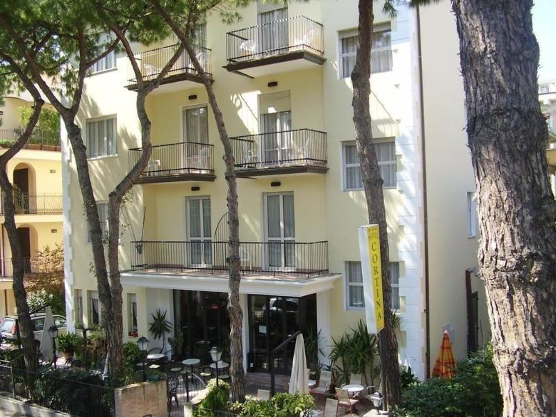 Hotel Cortina - last minute hotel in Rimini