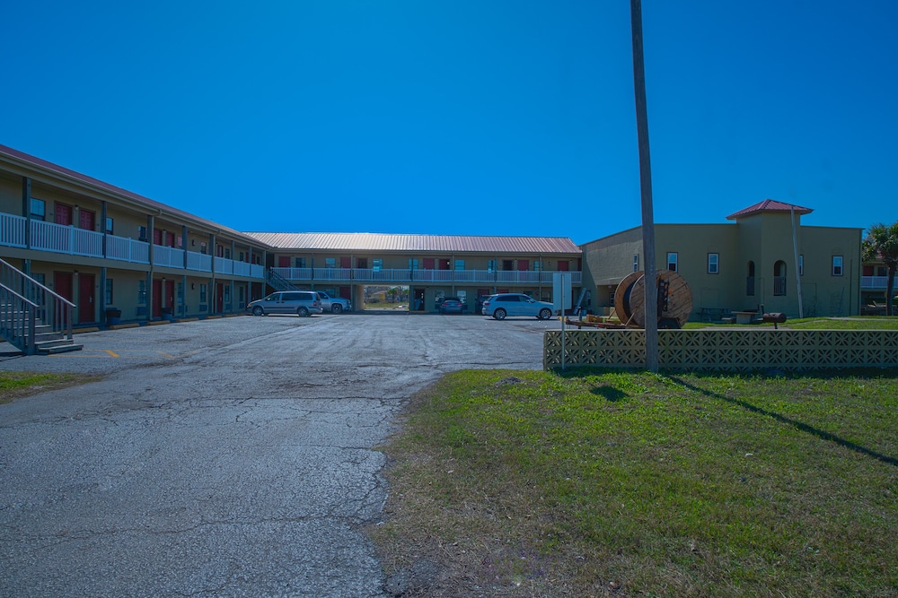 Days Inn by Wyndham Aransas Pass - photo 37