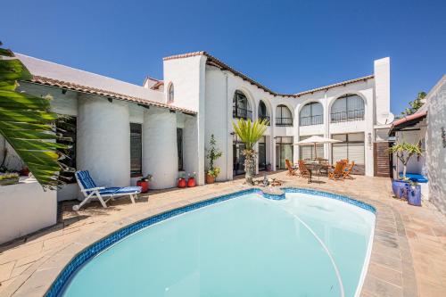 Big Blue Accommodation - last minute hotel in Cape Town