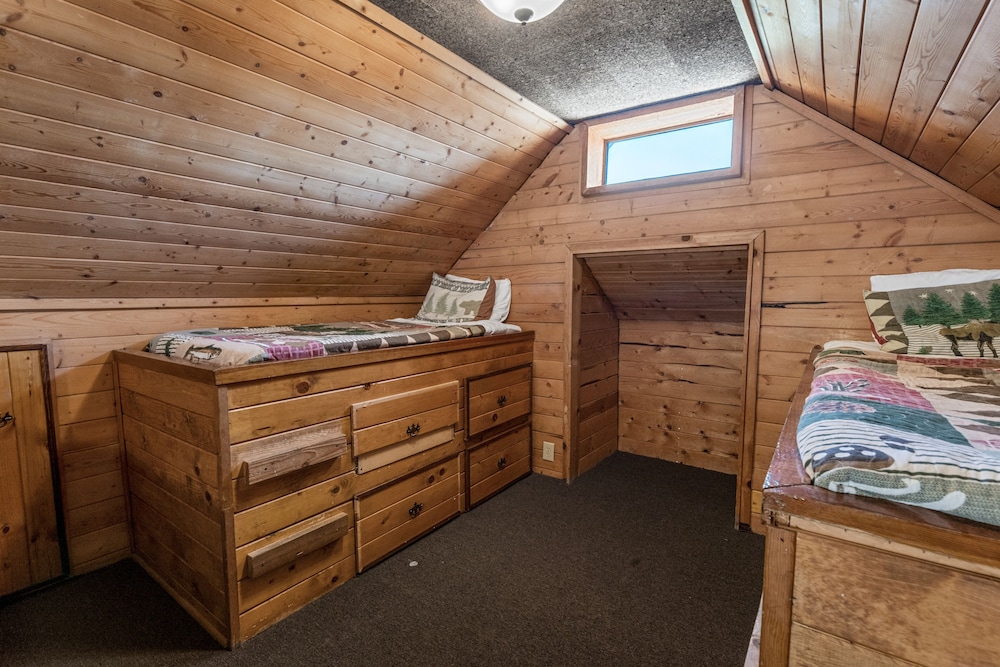 Big Bear Lakefront Lodge - photo 28