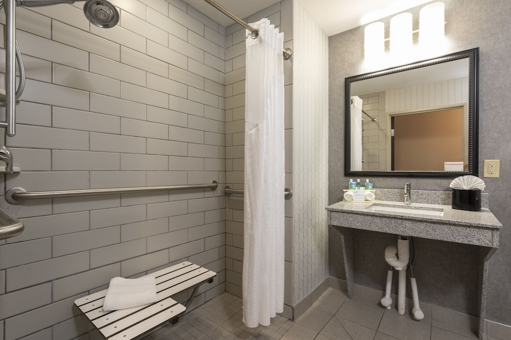 Holiday Inn Express Hotels & Suites Columbus Polaris Parkway by IHG - photo 25